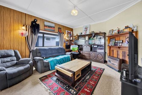 Photo of property in 288 South Road, Hawera, 4610