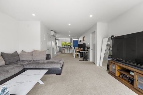 Photo of property in 11 Longueval Lane, Broomfield, Christchurch, 8042