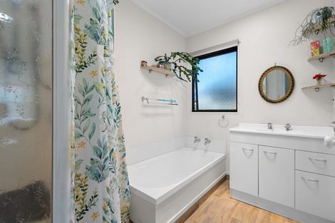 Photo of property in 8a Waimapu Street, Greerton, Tauranga, 3112