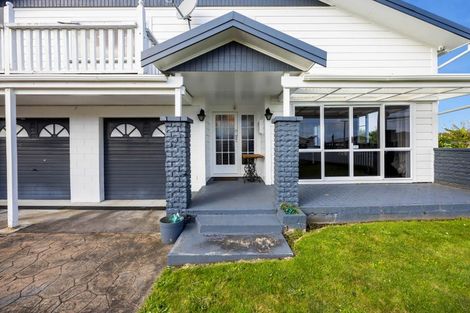 Photo of property in 36 Tawhiti Road, Hawera, 4610