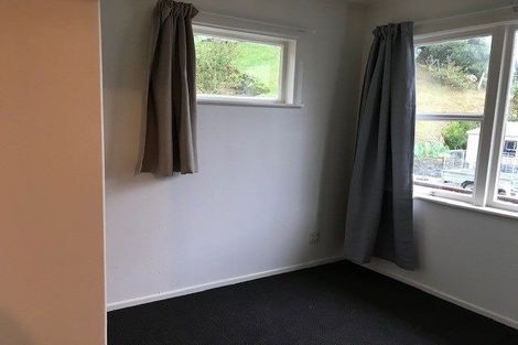 Photo of property in 171 Sievers Grove, Cannons Creek, Porirua, 5024