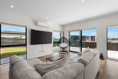 Photo of property in 16 Otohikawa Avenue, Glenbrook, Waiuku, 2681