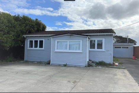Photo of property in 730 Te Atatu Road, Te Atatu Peninsula, Auckland, 0610