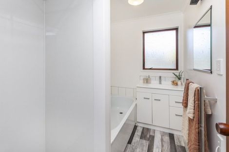 Photo of property in 1/54 Merrin Street, Avonhead, Christchurch, 8042