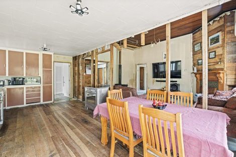 Photo of property in 19 Gordon Terrace, Hunterville, 4730