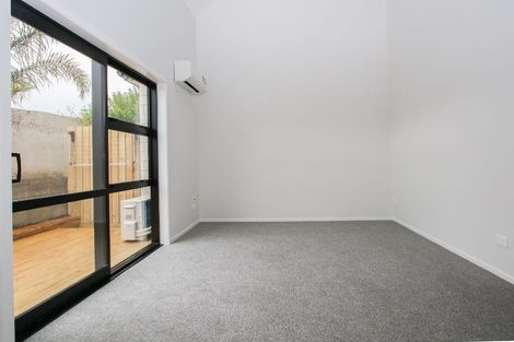 Photo of property in 27u3 Seddon Road, Frankton, Hamilton, 3204