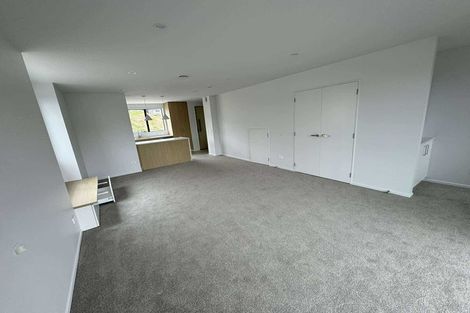 Photo of property in 44 Turtleback Avenue, Whitby, 5024