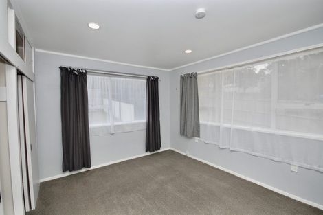 Photo of property in 48 Salamanca Road, Sunnynook, Auckland, 0620