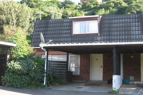 Photo of property in 81 Churton Drive, Churton Park, Wellington, 6037