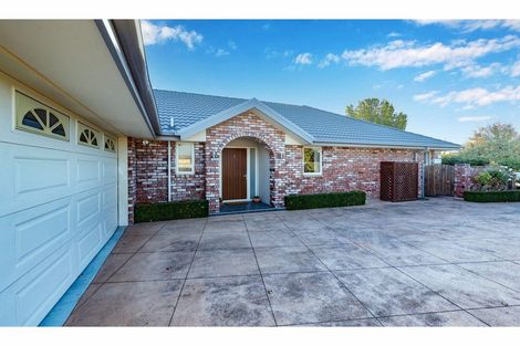 Photo of property in 15 Elm Drive, Rangiora, 7400