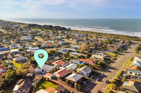 Photo of property in 46 Pacific Road, North New Brighton, Christchurch, 8083