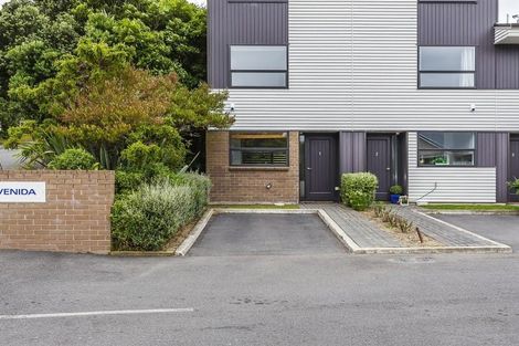 Photo of property in 8u1 Thatcher Crescent, Crofton Downs, Wellington, 6035