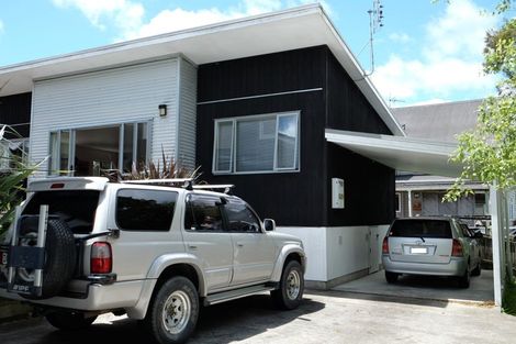 Photo of property in 22 Gatman Street, Birkdale, Auckland, 0626