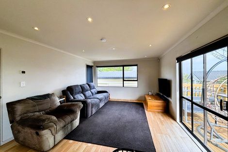Photo of property in 16 Stemhead Lane, Whitby, Porirua, 5024