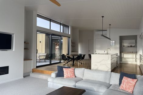 Photo of property in 11 Kereru Crescent, Wanaka, 9305