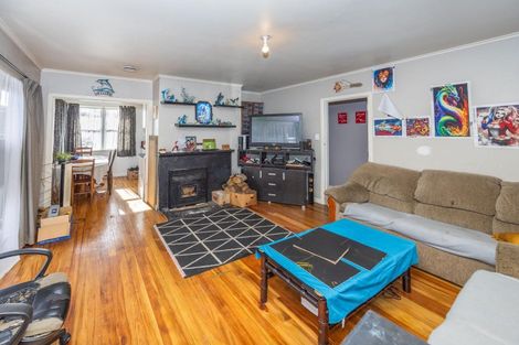 Photo of property in 325 Hazelmere Crescent, Te Awamutu, 3800