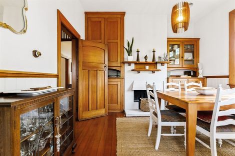 Photo of property in 28 Corson Avenue, Beckenham, Christchurch, 8023