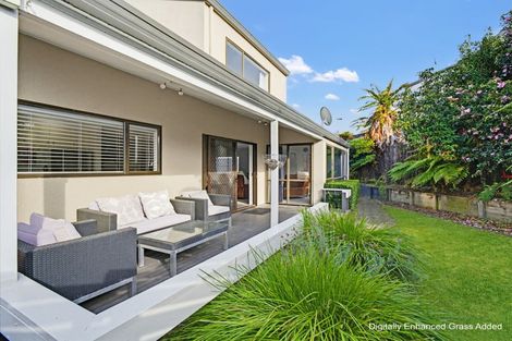 Photo of property in 74b Grand Vue Road, Kawaha Point, Rotorua, 3010