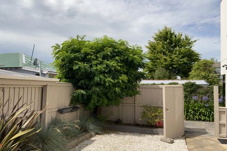 Photo of property in 16 Edgeware Road, St Albans, Christchurch, 8014