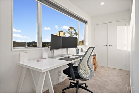 Photo of property in 39 Kittiwake Drive, Schnapper Rock, Auckland, 0632