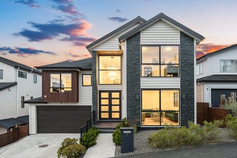Photo of property in 37 Cavalli Road, Long Bay, Auckland, 0630