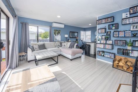 Photo of property in 12a Pringle Place, Nawton, Hamilton, 3200