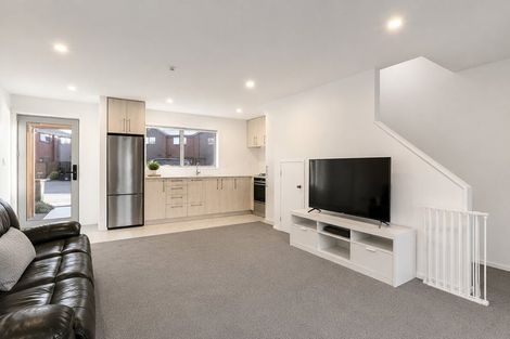 Photo of property in 2/5 Matata Place, Dallington, Christchurch, 8061