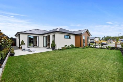 Photo of property in 25 Millhaven Place, Casebrook, Christchurch, 8051