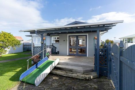 Photo of property in 3 Drake Street, Levin, 5510