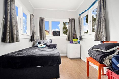 Photo of property in 1/19 Takanini Road, Takanini, 2112