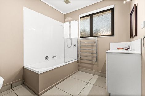 Photo of property in 29 Domain Road, Westshore, Napier, 4110