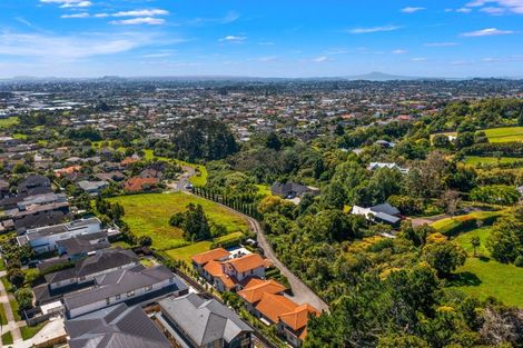 Photo of property in 21 Penwood Close, East Tamaki Heights, Auckland, 2016