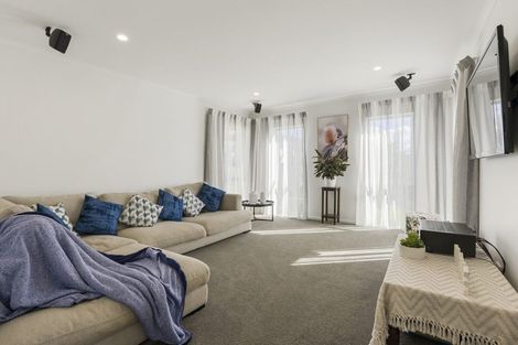 Photo of property in 47 Beachwood Drive, Hatfields Beach, Orewa, 0931