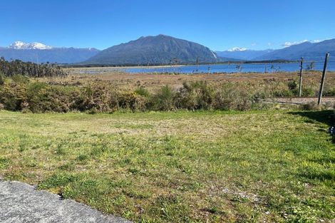 Photo of property in 28 Lake Brunner Road, Moana, 7872