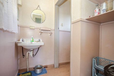 Photo of property in 4 Otanga Street, Dannevirke, 4930
