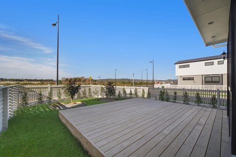 Photo of property in 68 Kairakau Street, Papakura, 2110