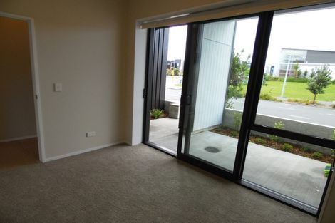 Photo of property in 25 De Havilland Road, Hobsonville, Auckland, 0618