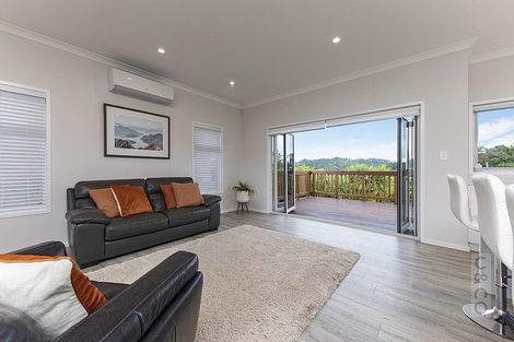 Photo of property in 80 Pohutukawa Parade, Riverhead, 0820