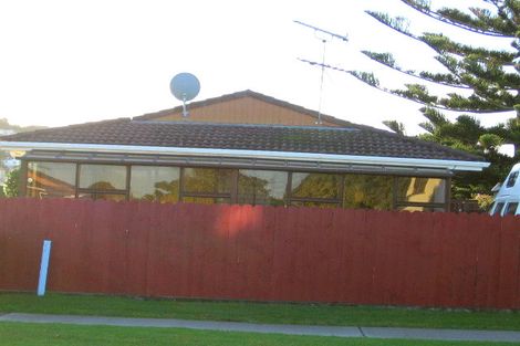Photo of property in 1/93 Florence Avenue, Orewa, 0931
