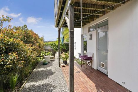 Photo of property in 14a Holiday Road, Stanmore Bay, Whangaparaoa, 0932