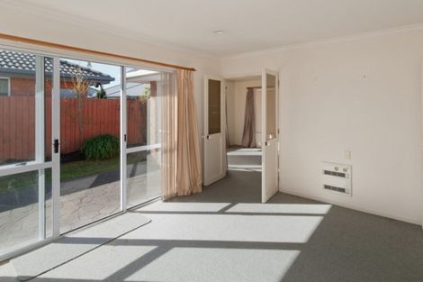 Photo of property in 4 Mull Place, Broomfield, Christchurch, 8042