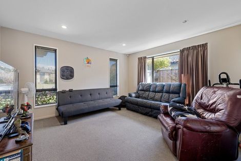 Photo of property in 16 Waimarie Street, Pegasus, 7612
