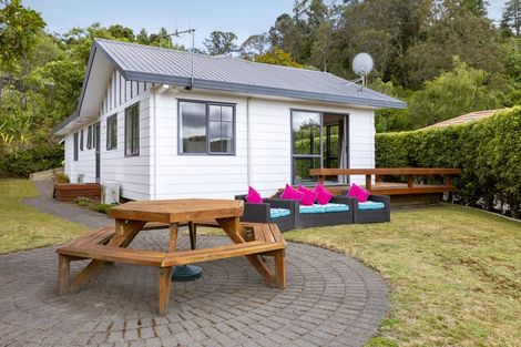 Photo of property in 19 Brunette Drive, Acacia Bay, Taupo, 3330
