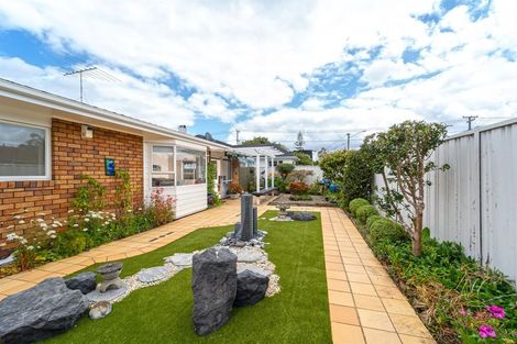 Photo of property in 1/89 Nile Road, Milford, Auckland, 0620