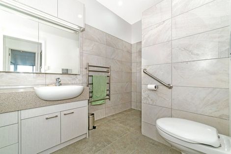 Photo of property in Harbour View, 7/100 Customhouse Street, Gisborne, 4010