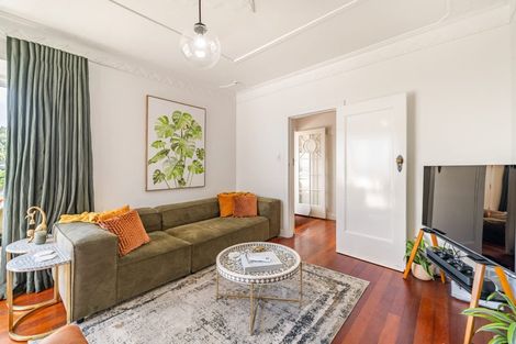 Photo of property in 147 Severn Street, Island Bay, Wellington, 6023