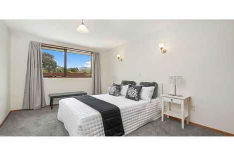 Photo of property in 228 Yaldhurst Road, Avonhead, Christchurch, 8042