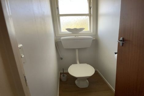 Photo of property in 1 Ngatuku Place, Tokoroa, 3420