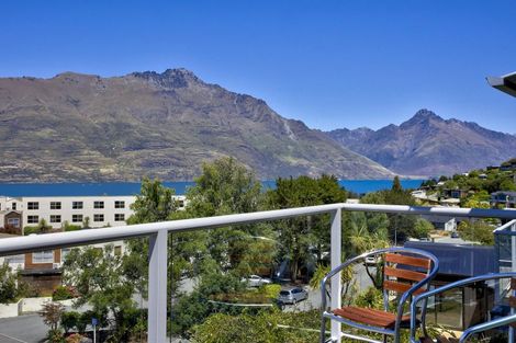 Photo of property in 12a Sainsbury Road, Fernhill, Queenstown, 9300