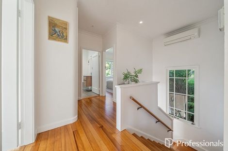 Photo of property in 31 Walter Road, Lowry Bay, Lower Hutt, 5013